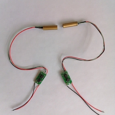 레이저 정렬을 위한 컴팩트 1-5mW 레이저 DPSS 모듈 6.3x18mm 작동 전압 2.7-5.0V
